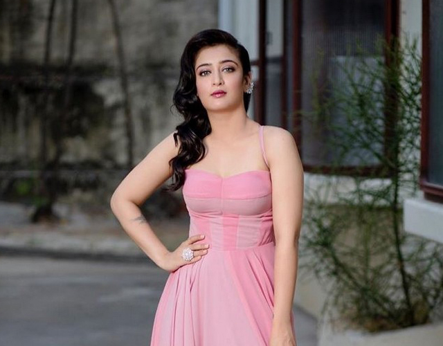 Akshara Haasan Photos | Akshara Haasan Latest Photos | Akshara Haasan